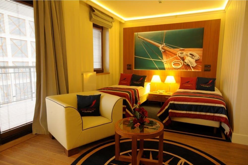 Hotel Gdansk Boutique Exterior photo A room at the hotel