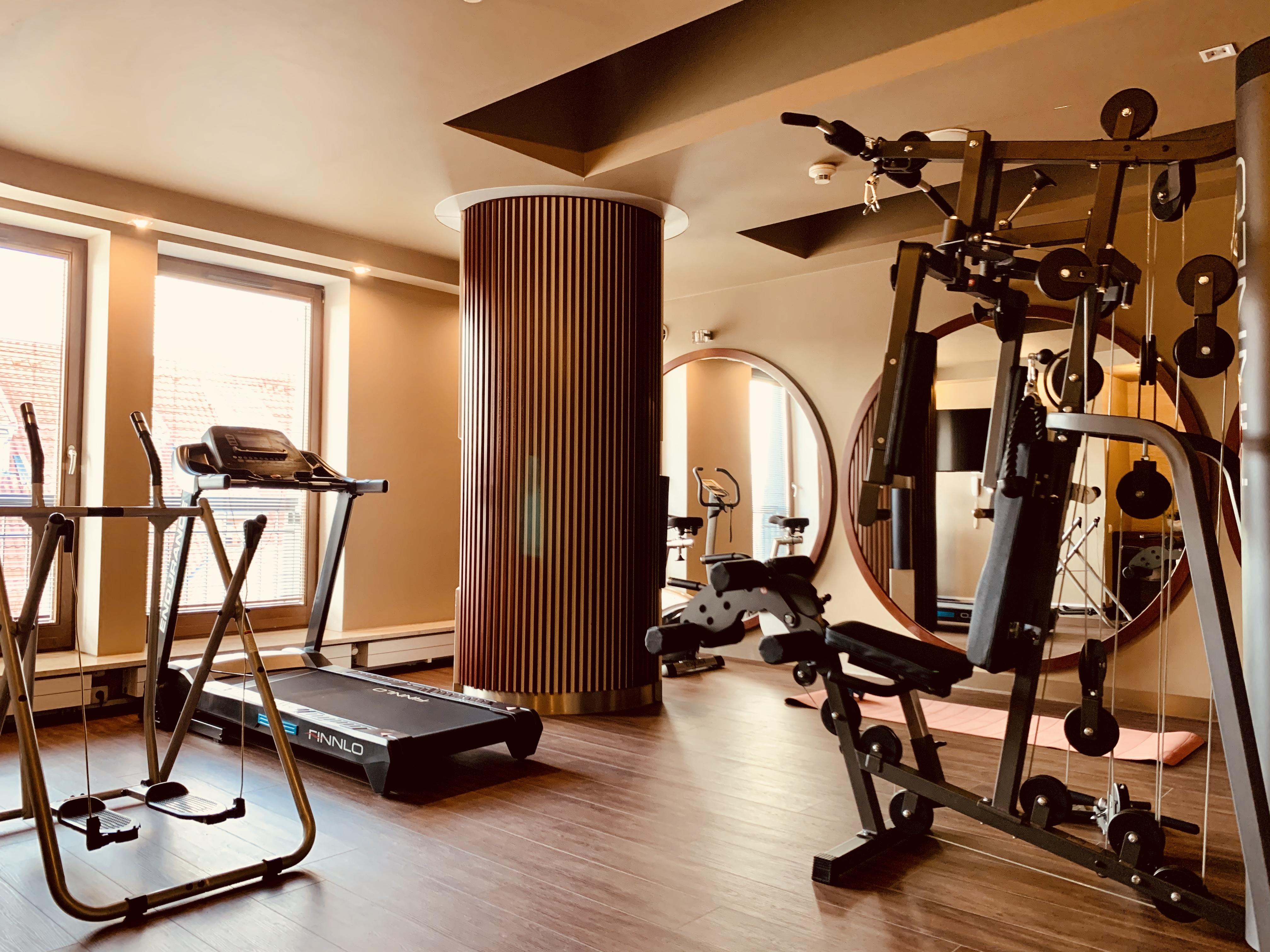 Hotel Gdansk Boutique Exterior photo The gym at the hotel